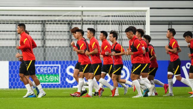 U23亚洲杯分组A组：卡塔尔、澳大利亚、约旦、印尼B组：日本、韩国、阿联酋、中国C组：沙特、伊拉克、泰国、塔吉克斯坦D组：乌兹别克斯坦、越南、科威特、马来西亚罗马诺：格列兹曼专注于马竞 他不会在冬窗加盟曼联罗马诺在今天的专栏中谈到了格列兹曼，直接指出法国球星只想留在马德里竞技，和曼联没有联系。